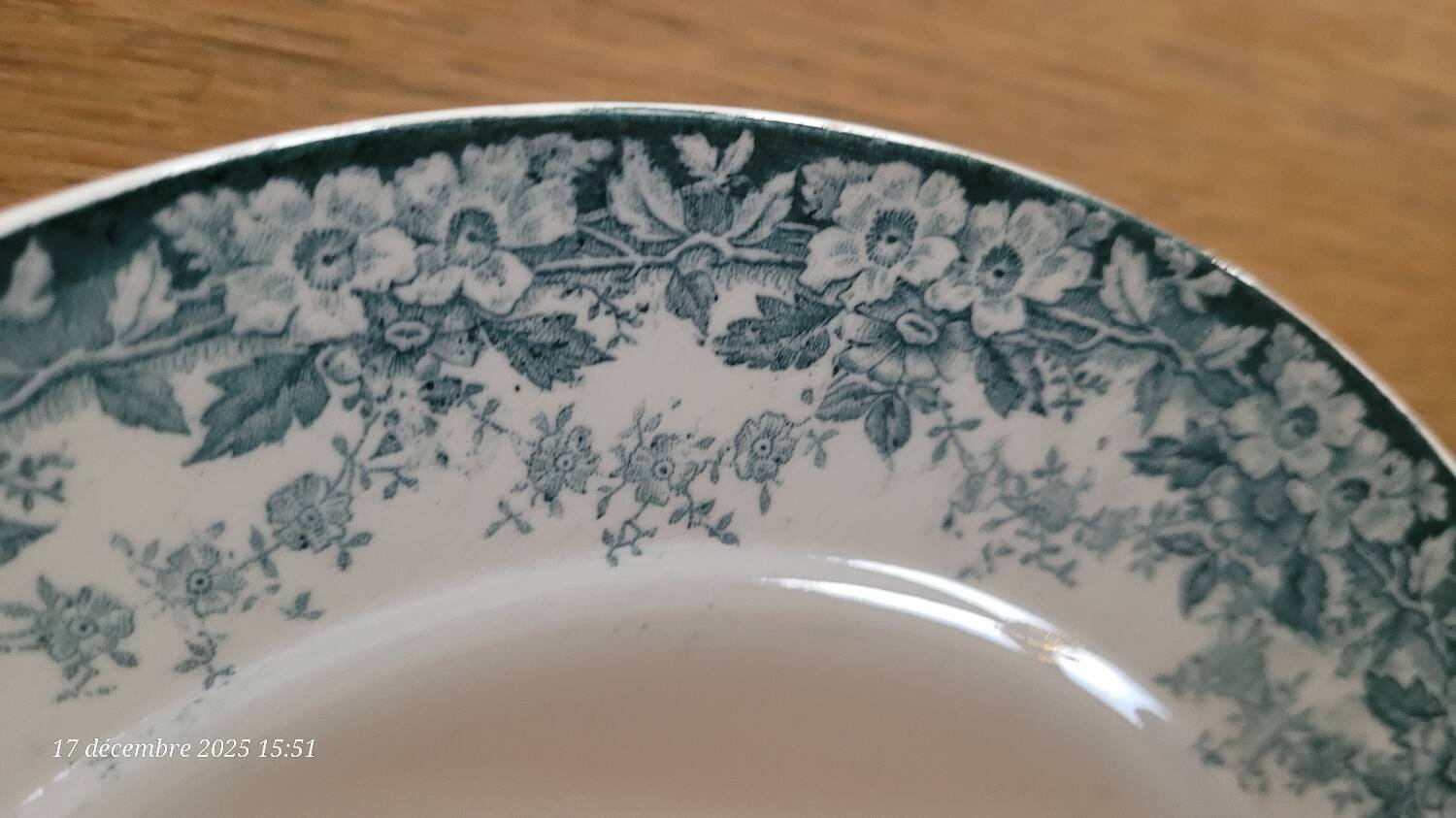 6 antique flat plates from Sté Céramique Maestricht