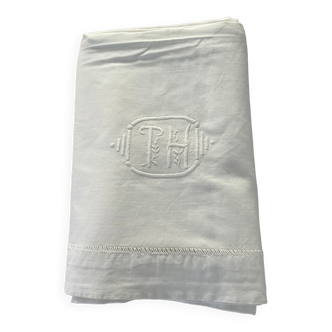 Drap brodé, Art deco, monogramme F T