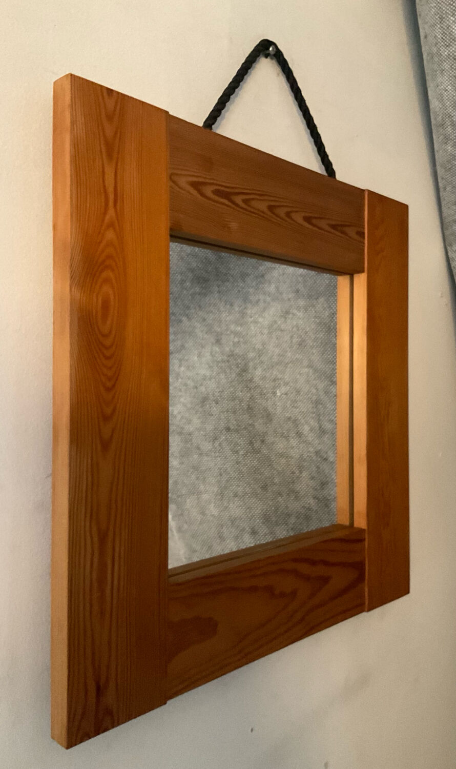 Vintage mirror in solid pine