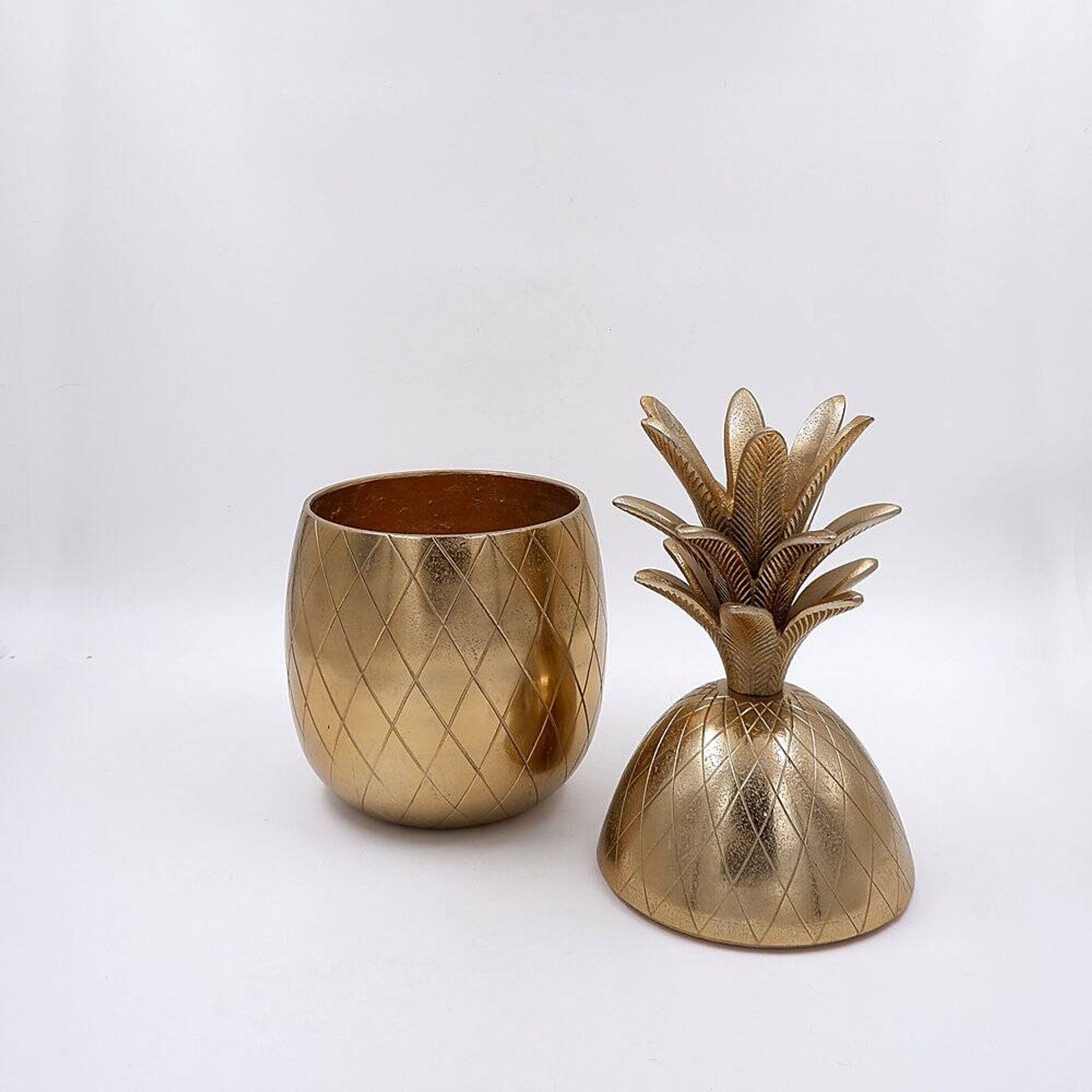 Vintage 1970s Hollywood Regency pineapple ice bucket
