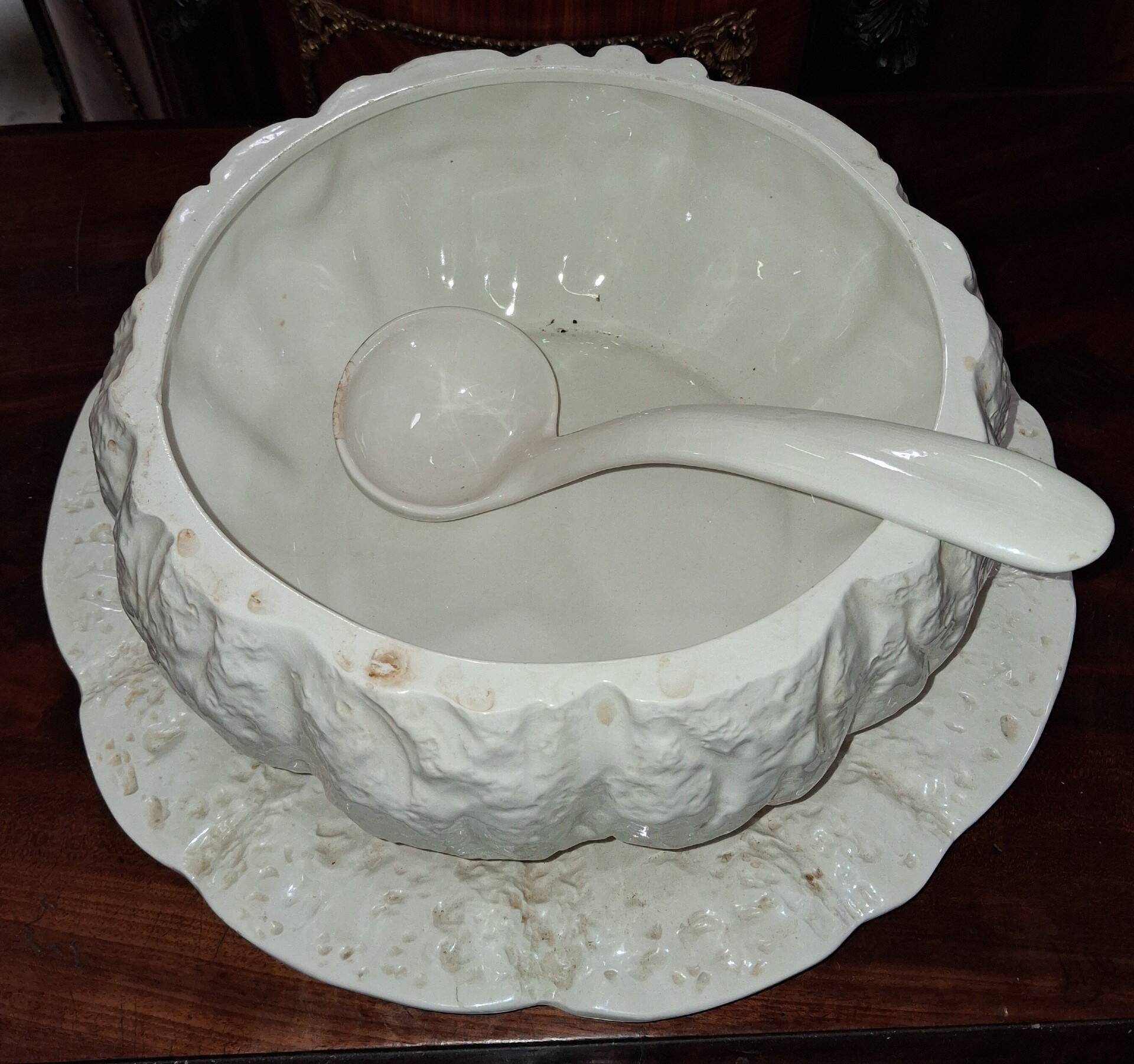 Italian Faience Soup Tureen Trompe-l'Œil in the Shape of a Pumpkin