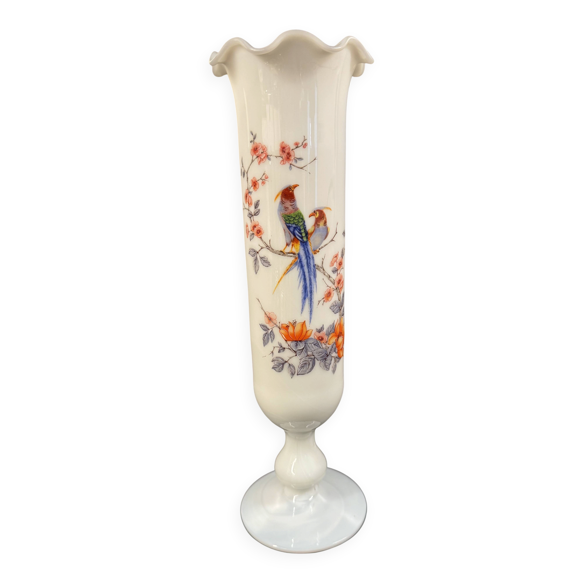 Italian vase in opaline