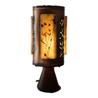 Accolay lamp with copper and resin shade