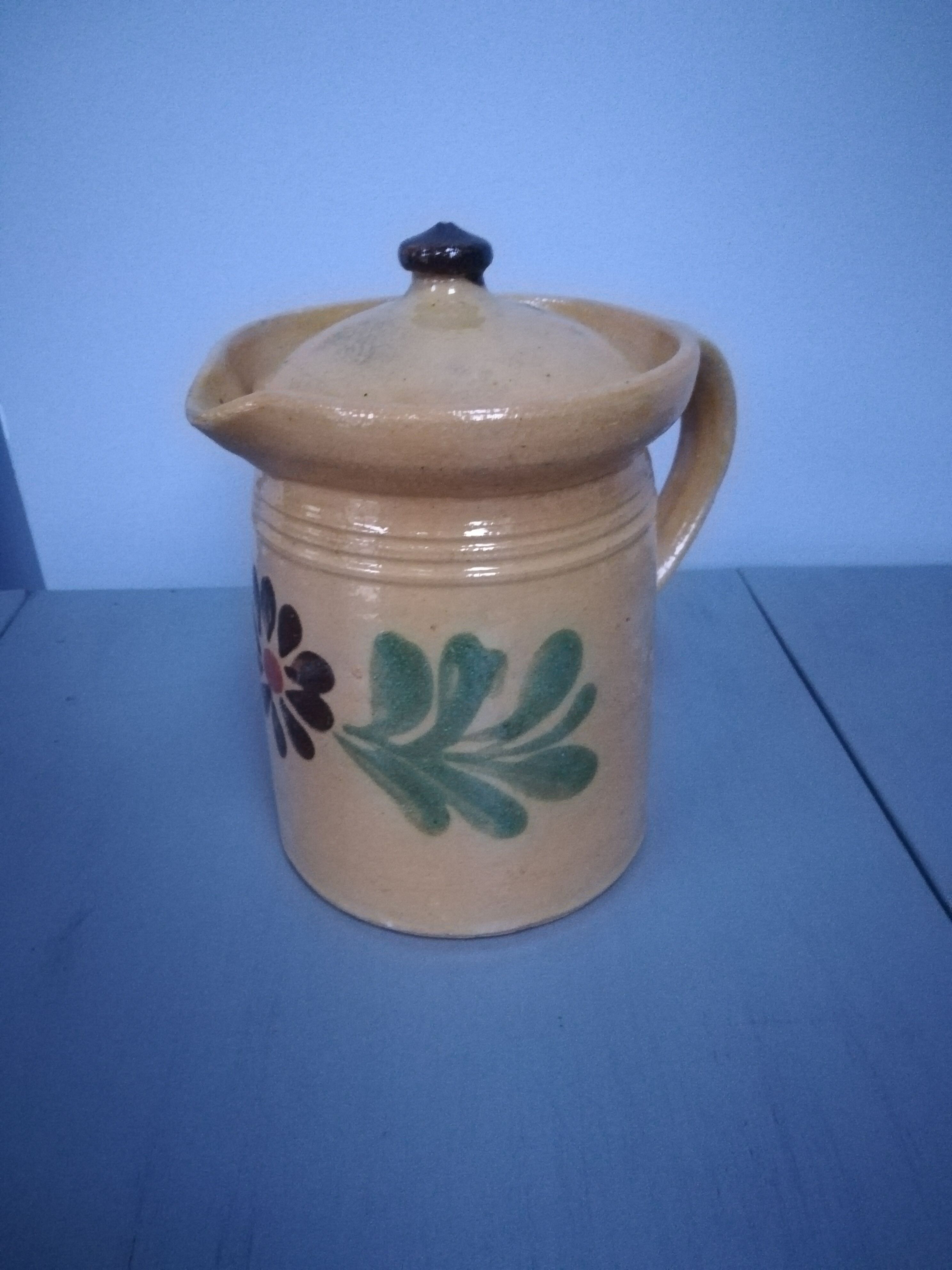 Sandstone milk pot
