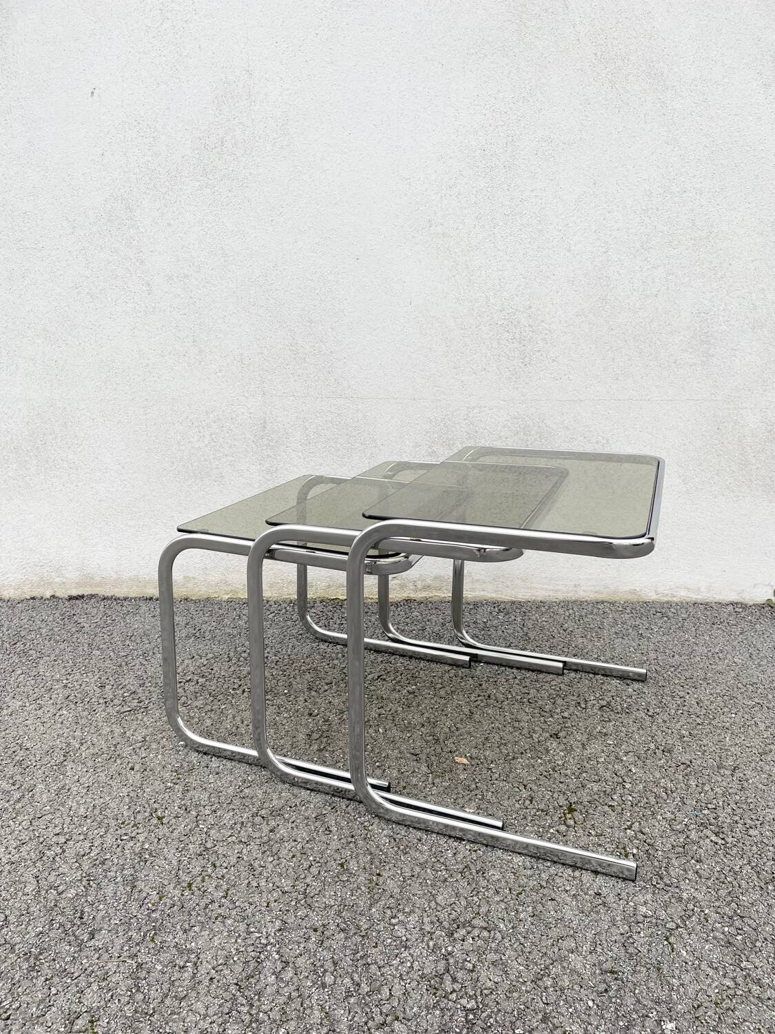 Nesting coffee tables 1970