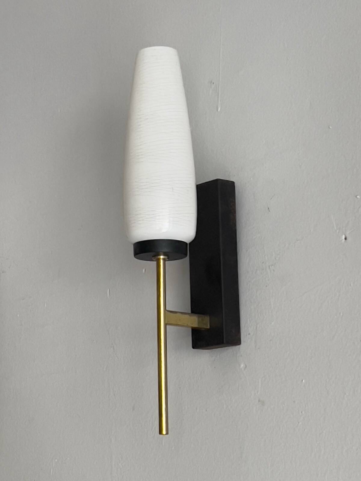 Paire d'appliques de style Stilnovo - Laiton et verre - Presque parfait - Années 50