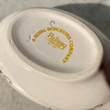 Porcelain box royal worcester collector queen elizabeth ii silver jubilee 1977