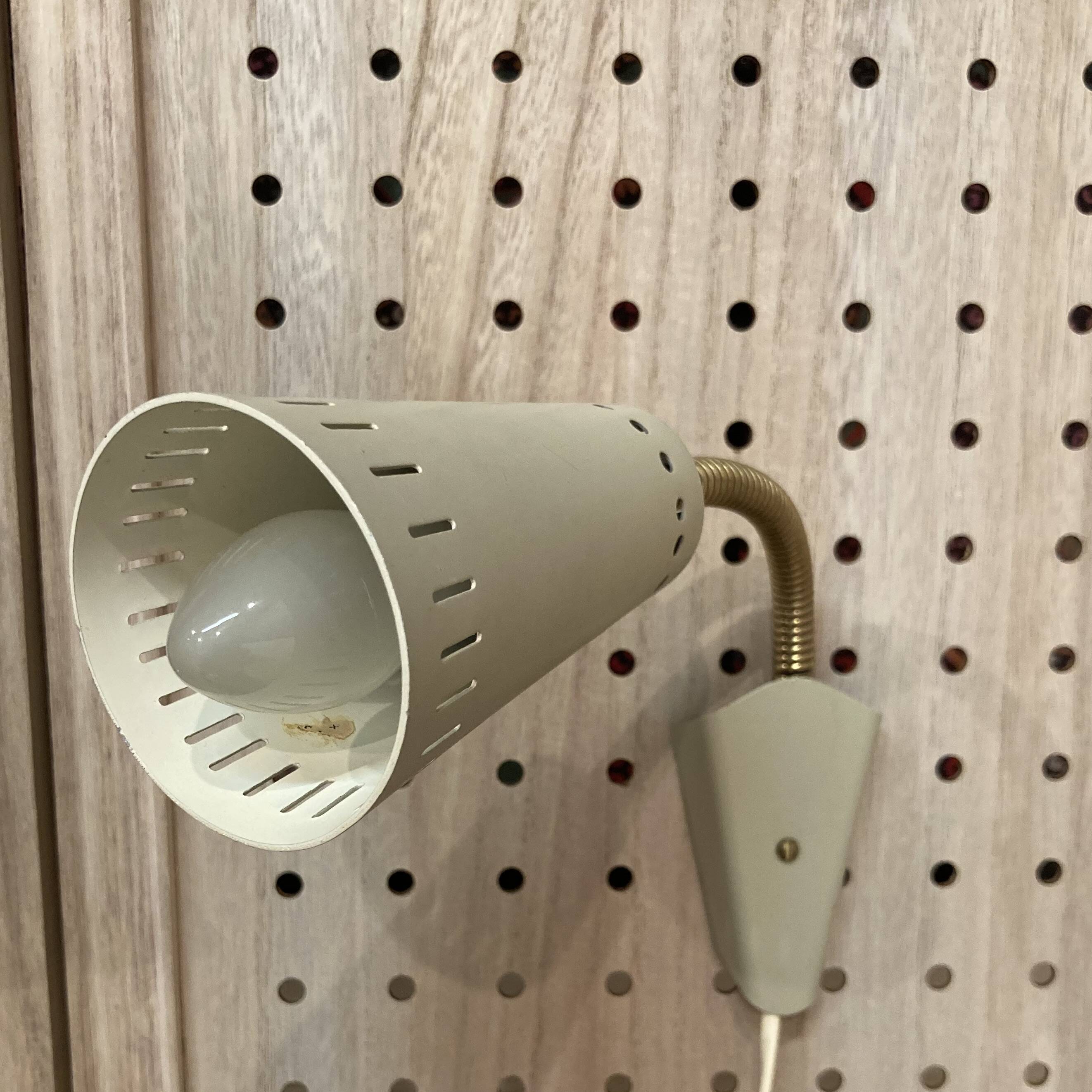 Paire d'appliques modulables design scandinave 1950.