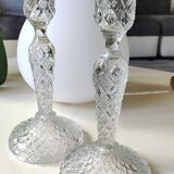 Paire de Bougeoirs flambeaux/Verrerie de Portieux, verre moulé. Motifs croisillons, forme corolle