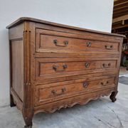 Louis XV style commode in solid walnut, 19th century rustic.