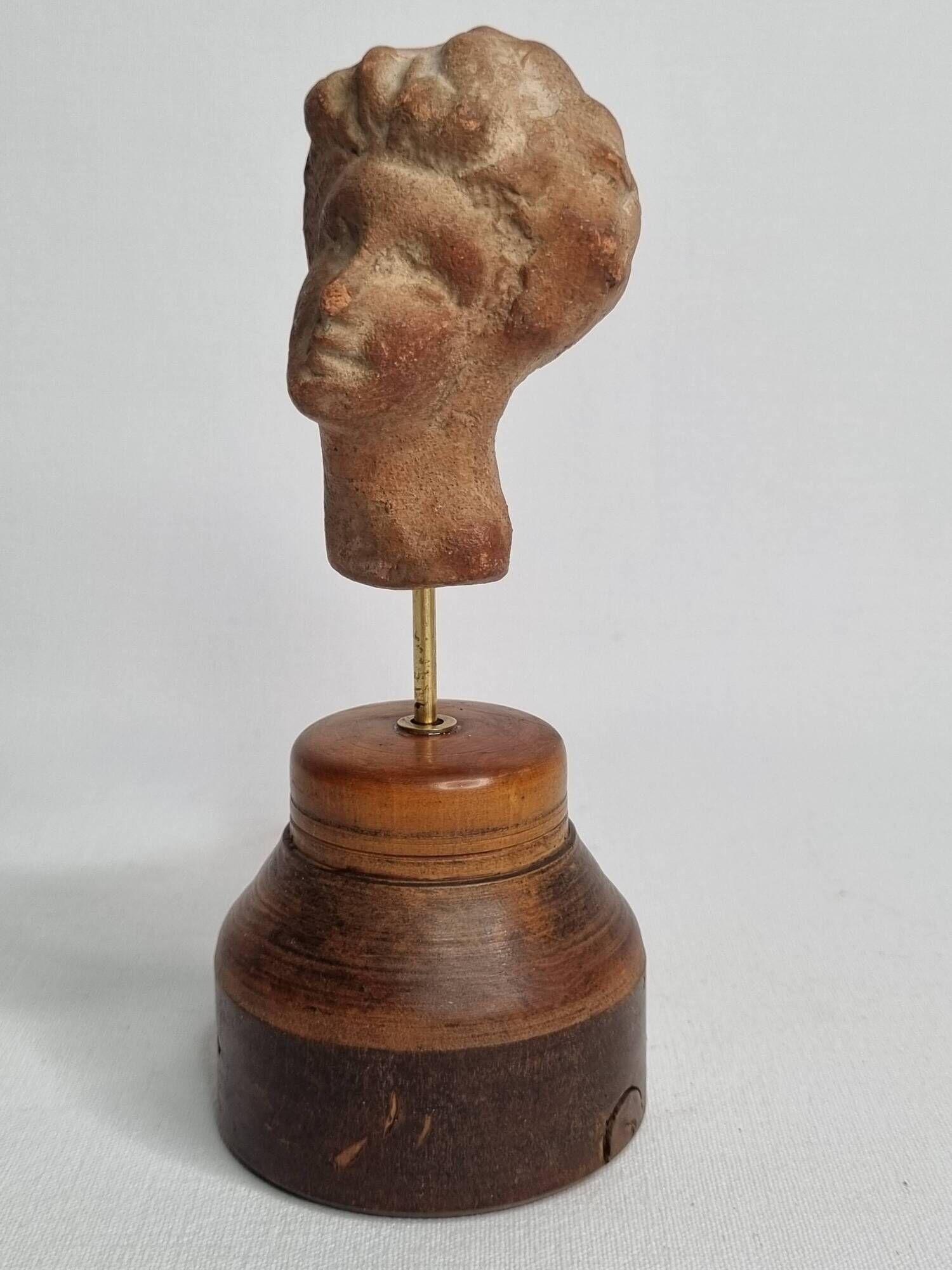Female head in terracotta, Tanagra – Antique fragment – 4th–2nd century 14.5 cm