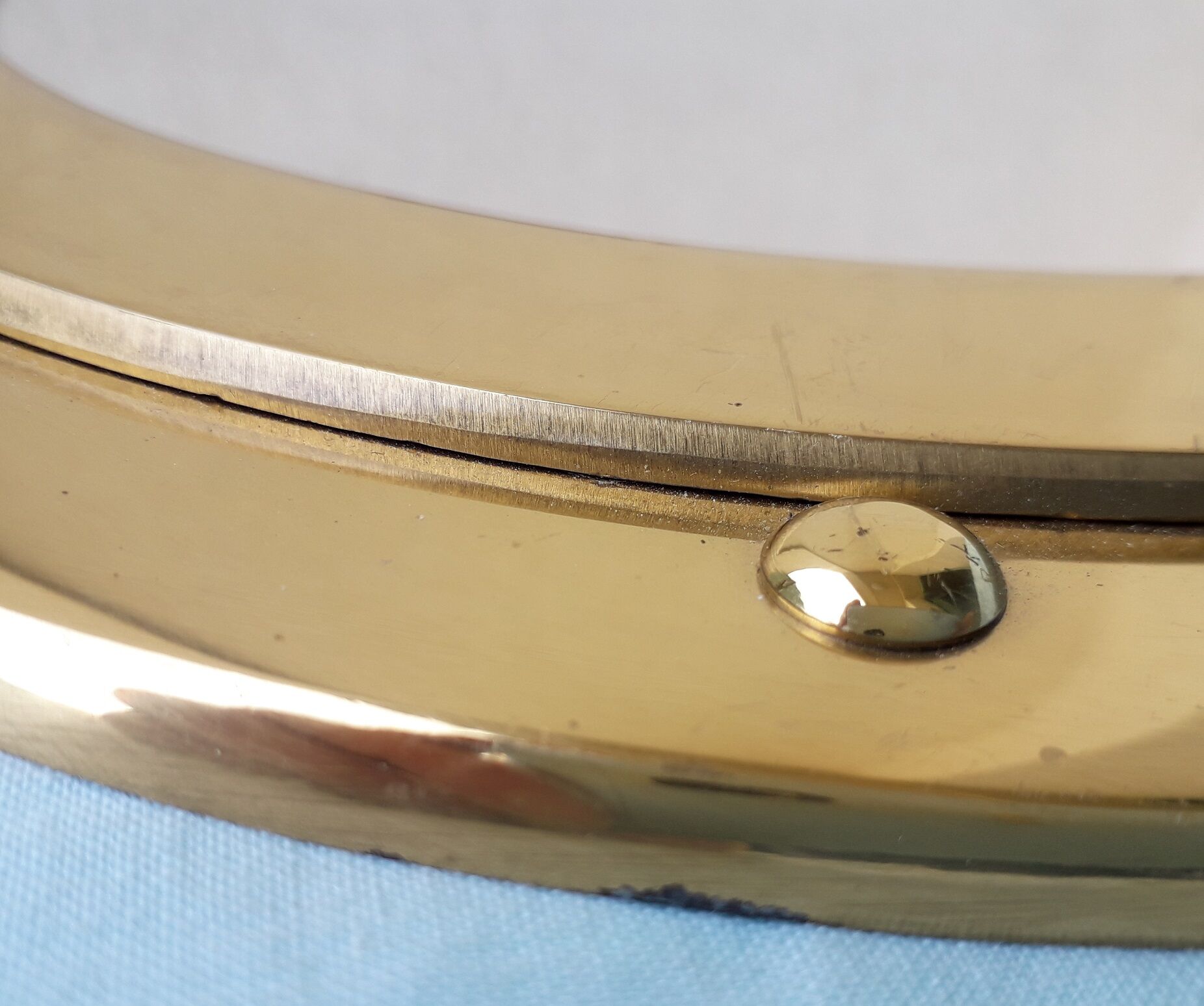 Porthole mirror