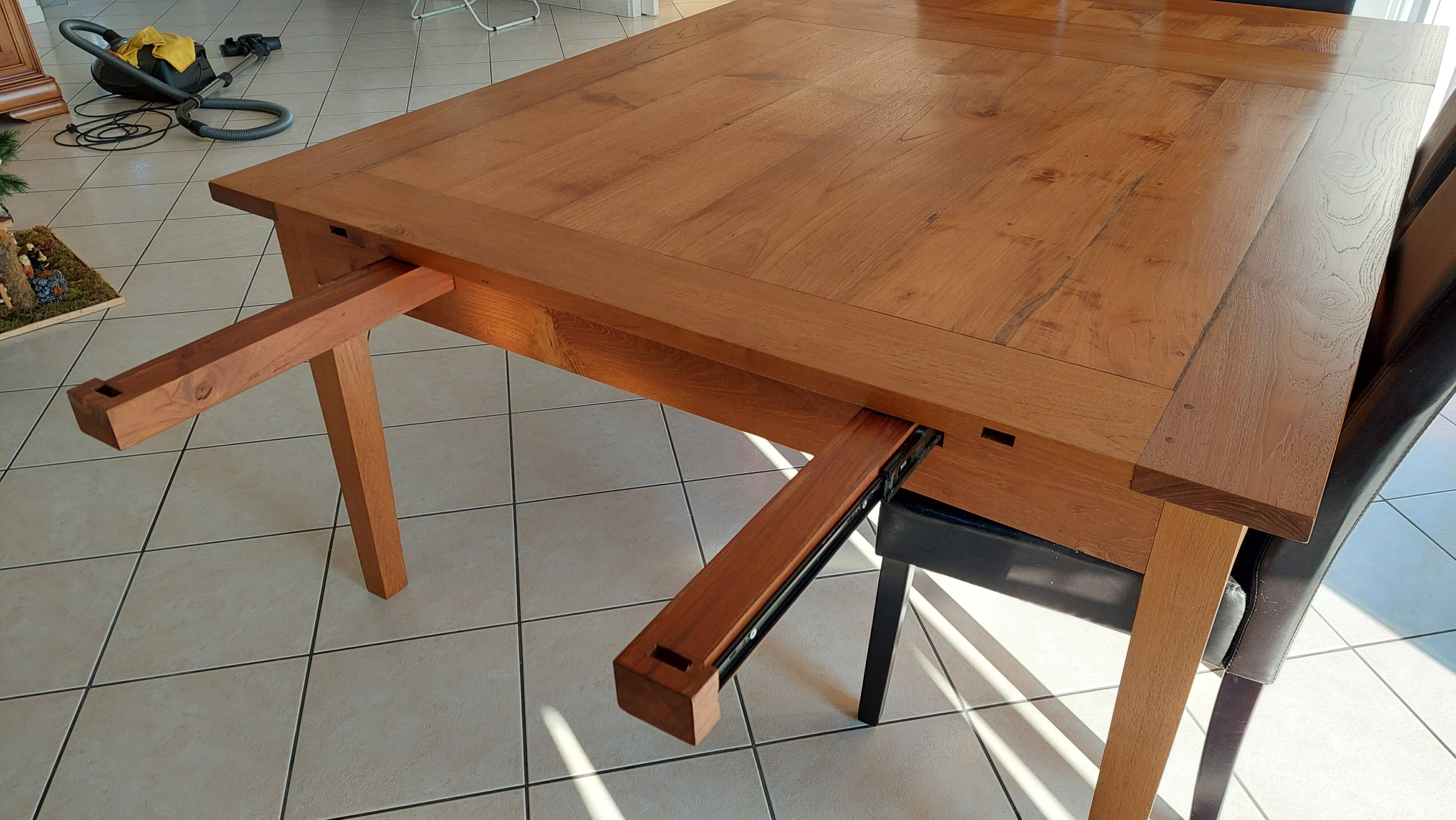 Extendable exotic wood table