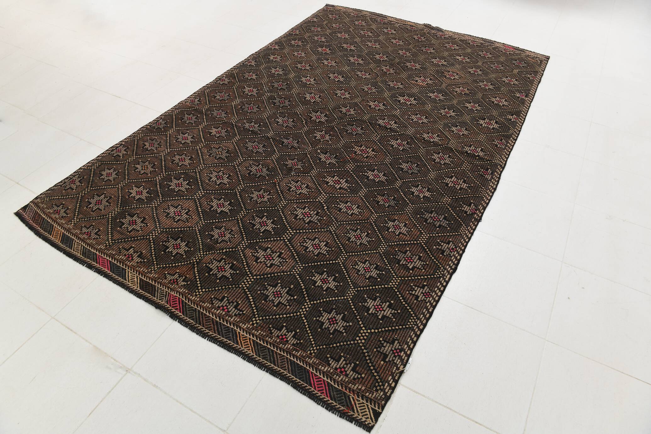 Tapis Kilim Vintage Noir et Brun à Motifs Géométriques, 183x297 Cm