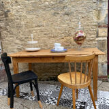 Farmhouse table