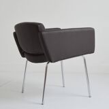 “Conseil” armchair by Pierre Guariche for Meurop 1960s (1 / 2)