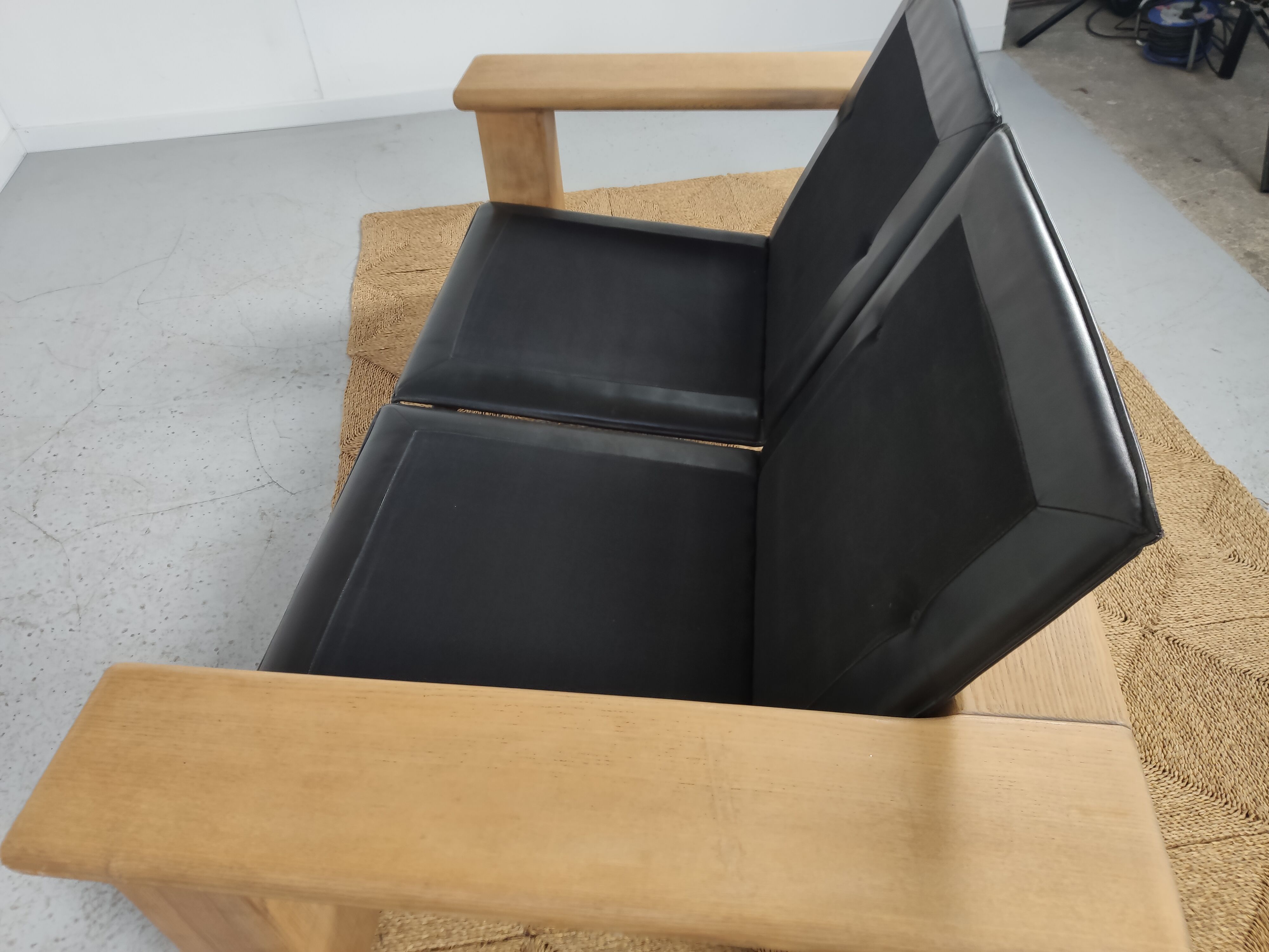 Walter Knoll leather sofa in leather and light oak, 1980