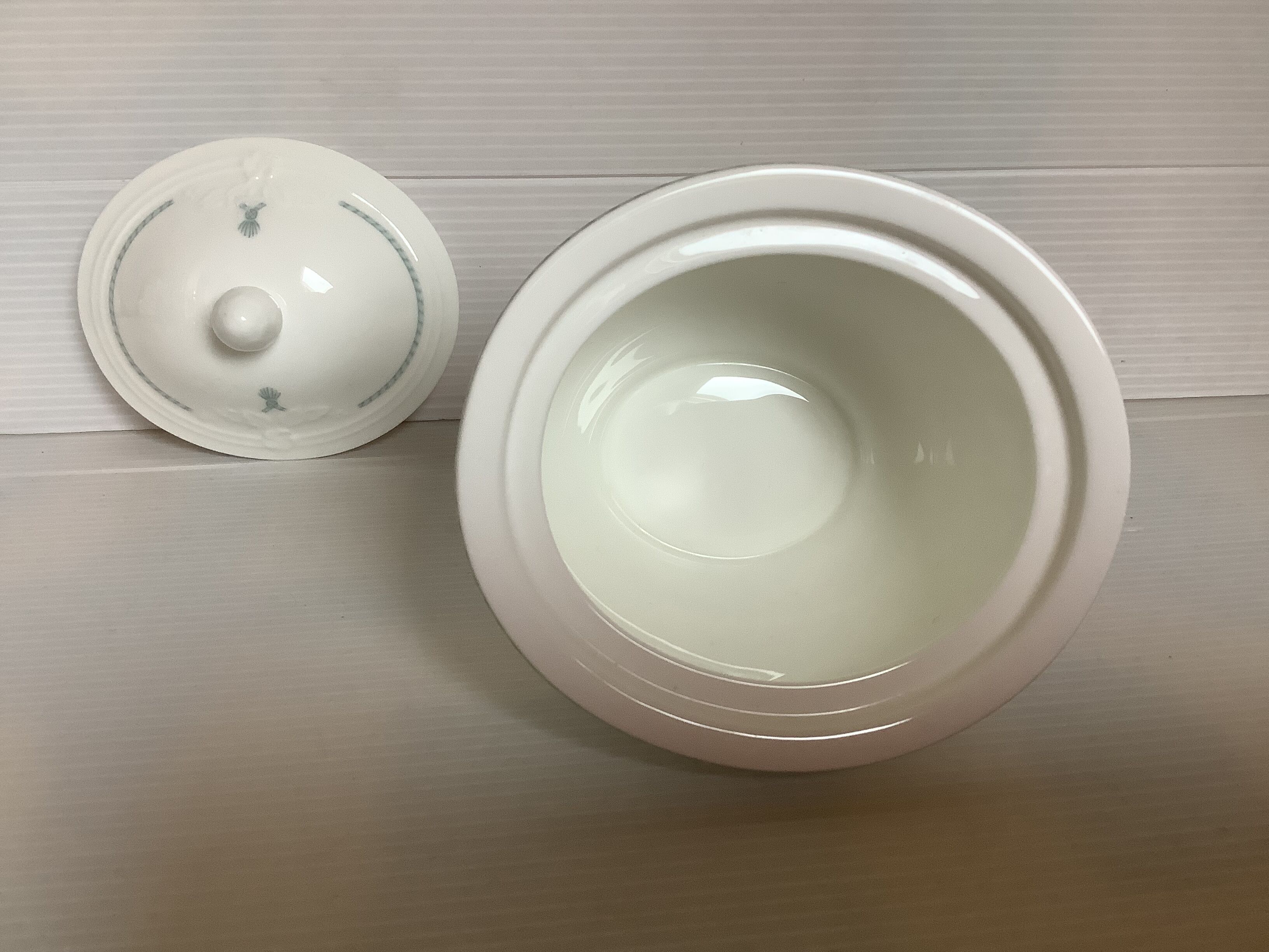 Sweet box candy box Amado Villeroy and Boch