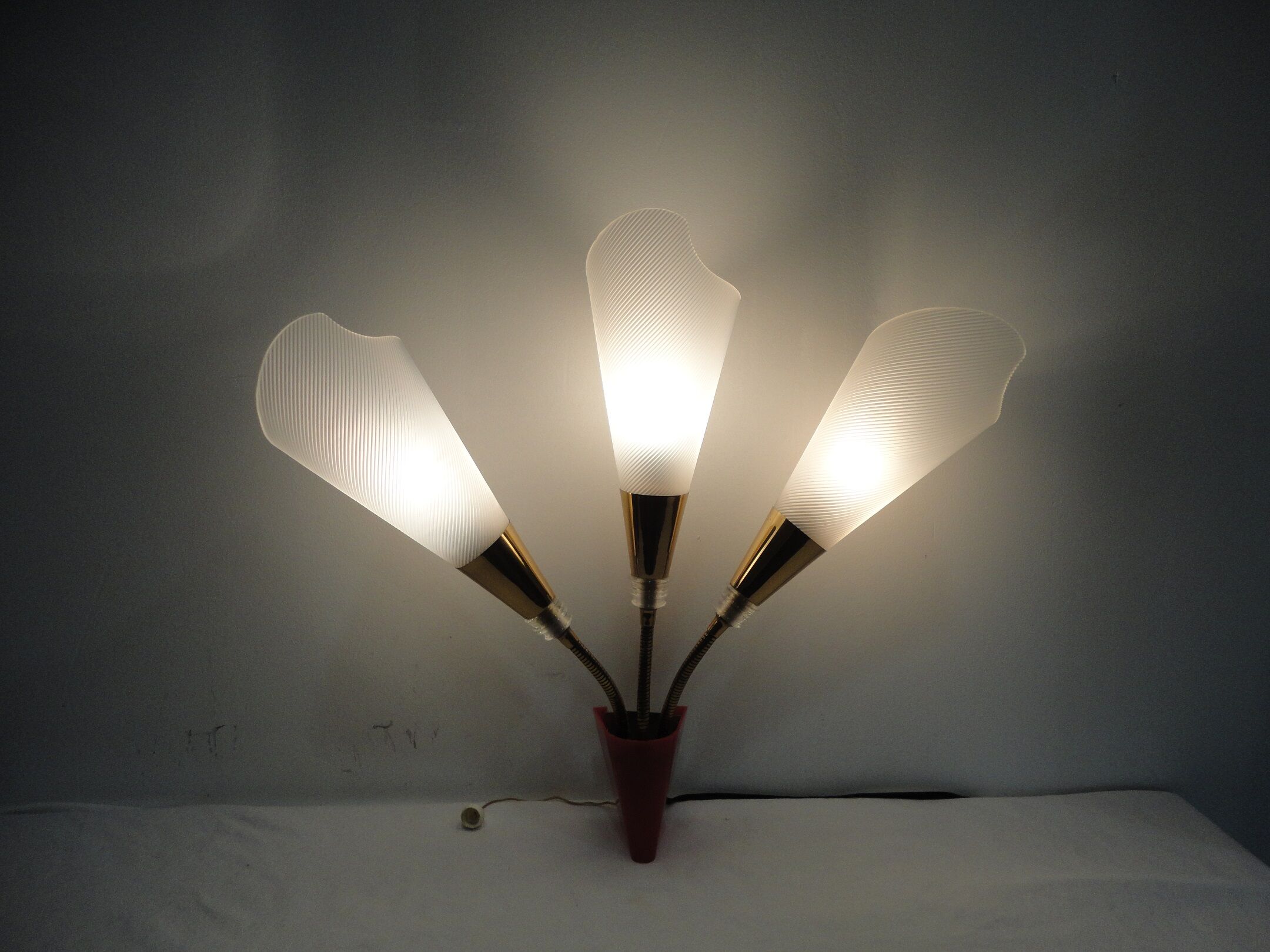 Rare vintage flexible 3-light applique.