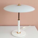 Lampe de table de style art-déco par ikea.