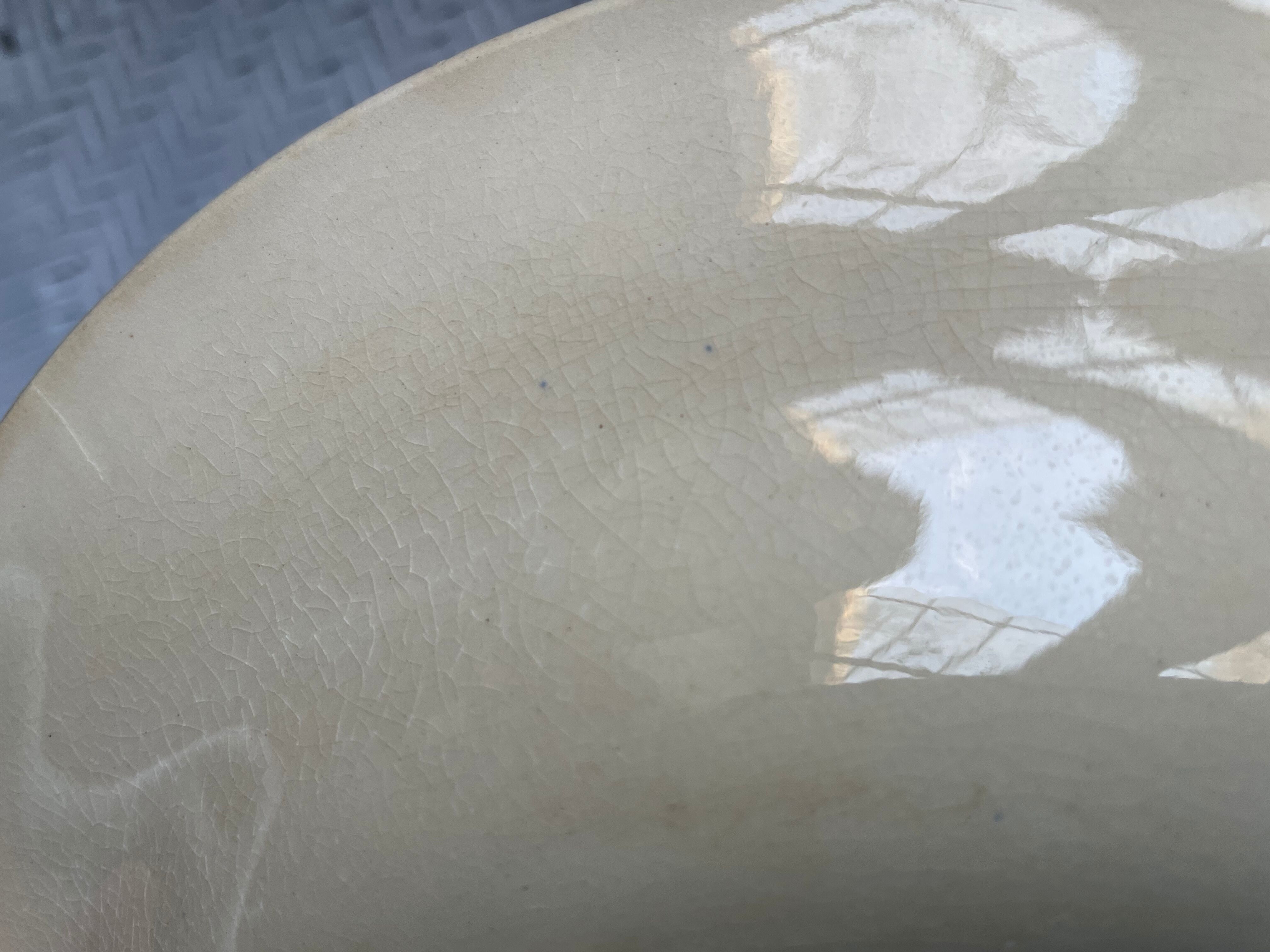 Hollow plate earth of iron Giens, model Dauphinois