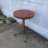 Round bistro table, pedestal table
