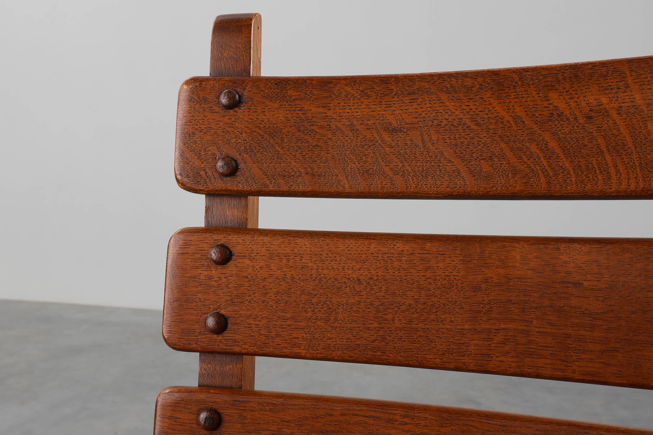 Deux chaises en chêne et osier brutalisme moderne du milieu du siècle, 1960