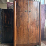 Small English wardrobe from the Art Deco period in walnut veneer - The elegance of rarity