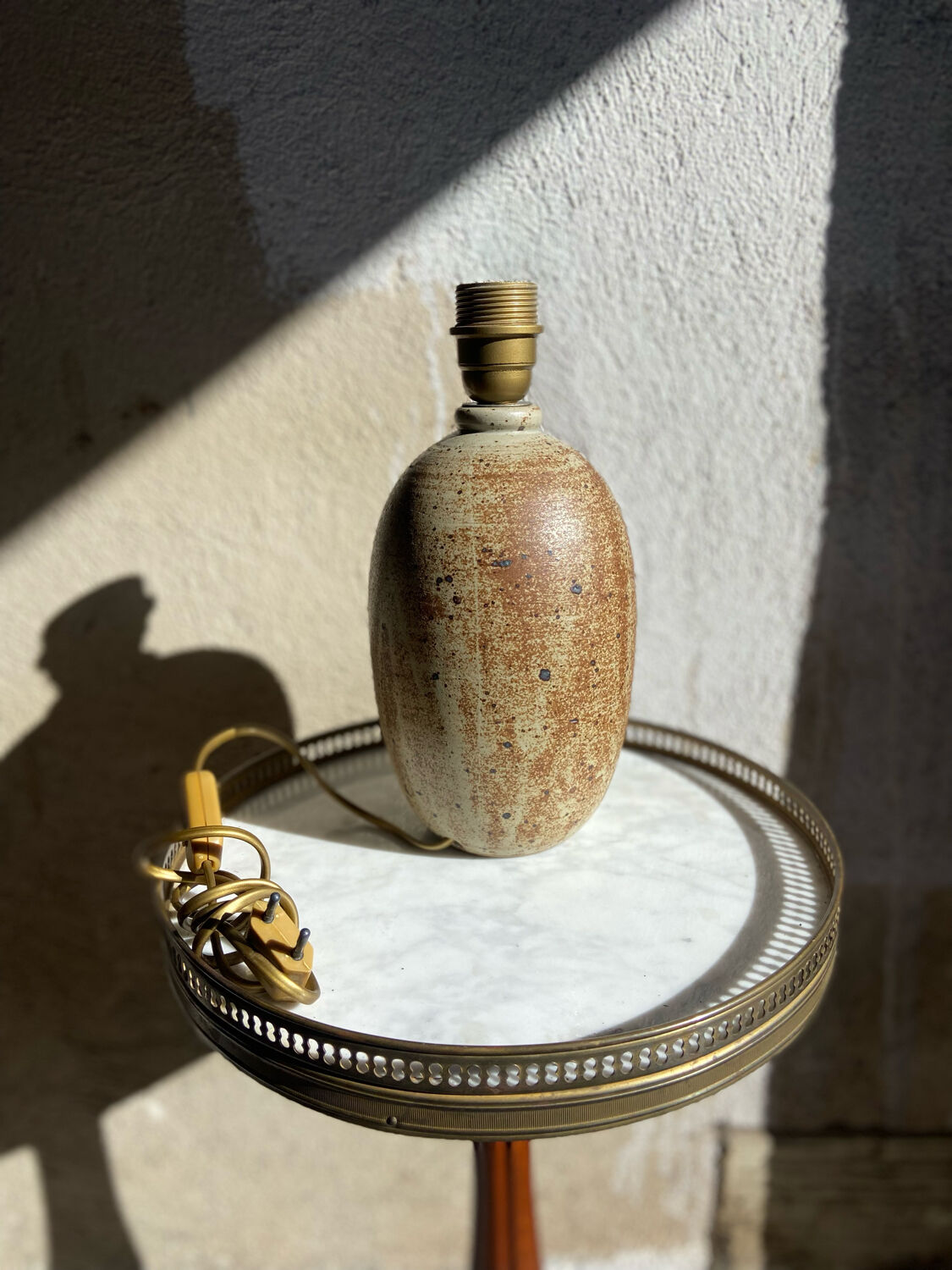 Stoneware foot lamp