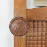 Cloakroom coat racks