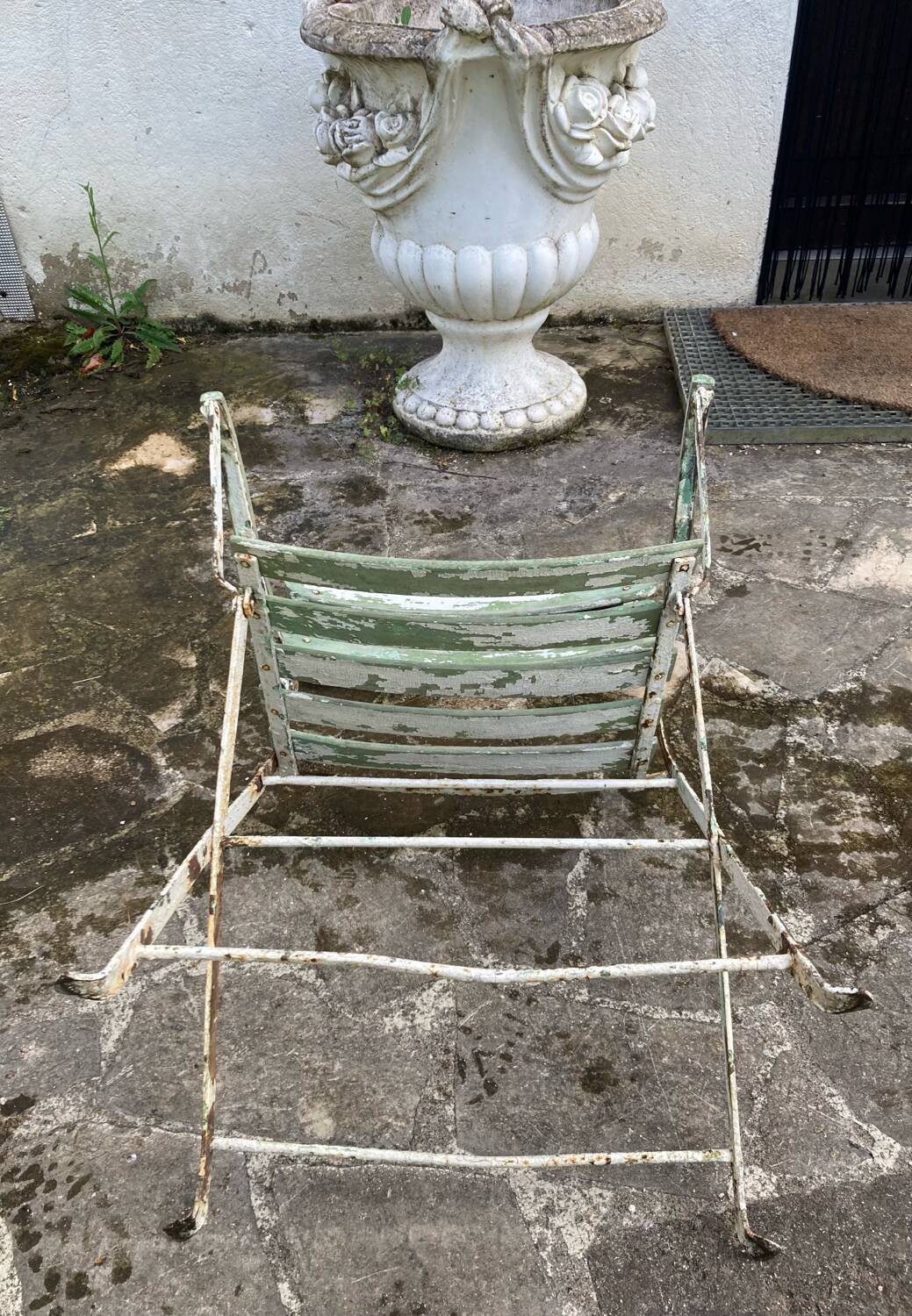 Large 19th century foldable garden armchair in wrought iron and wood