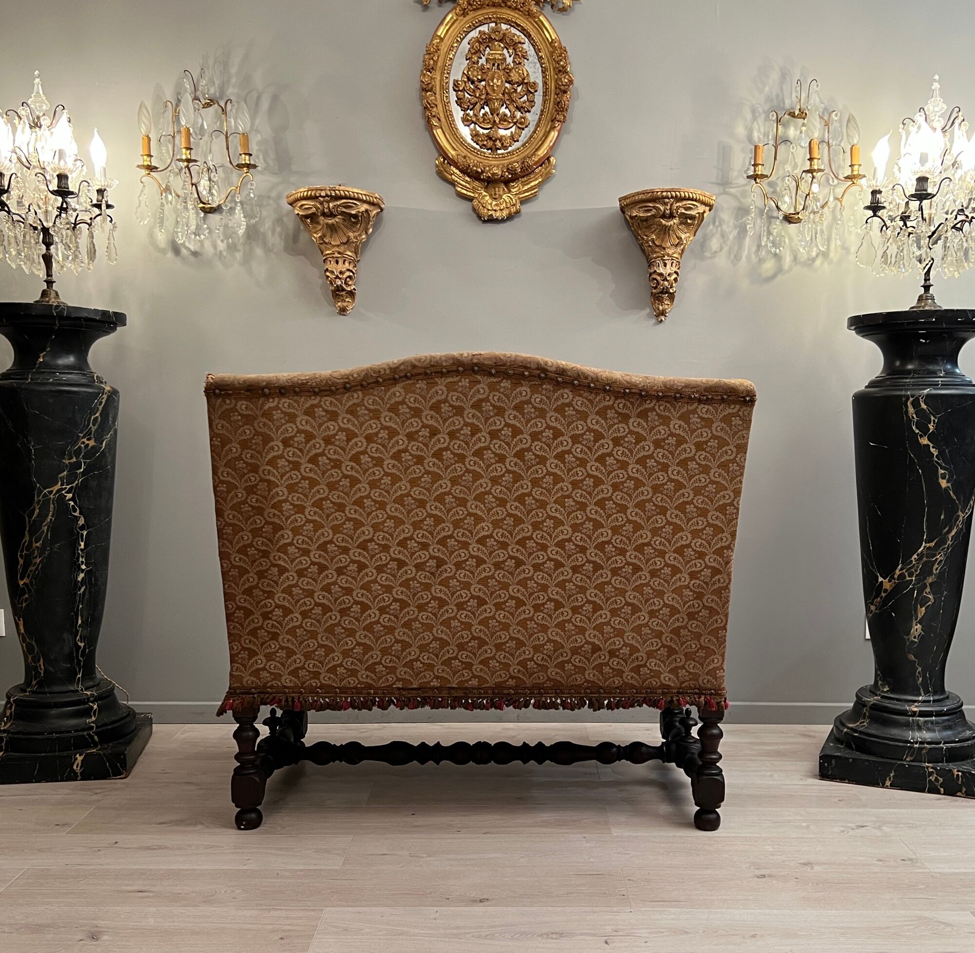 Walnut bench of louis xiii xviith period