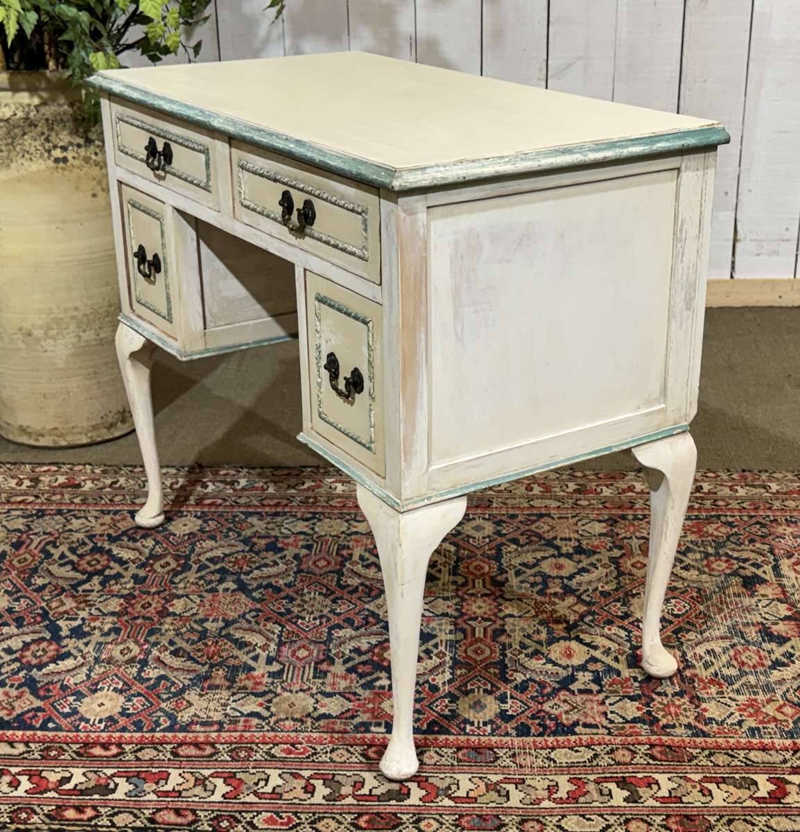 English desk in pine from the 1950s.