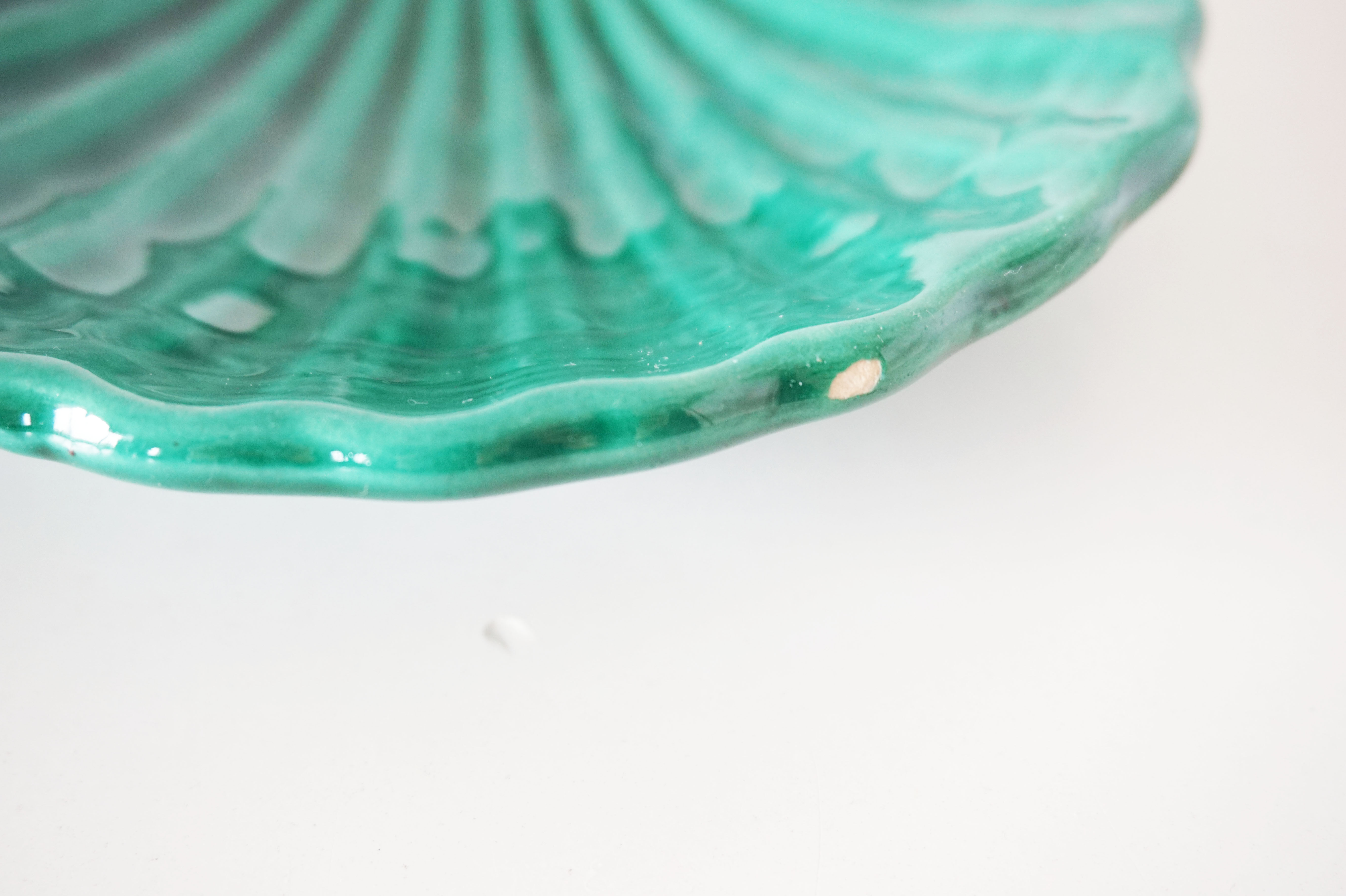 Green ceramic shell cup