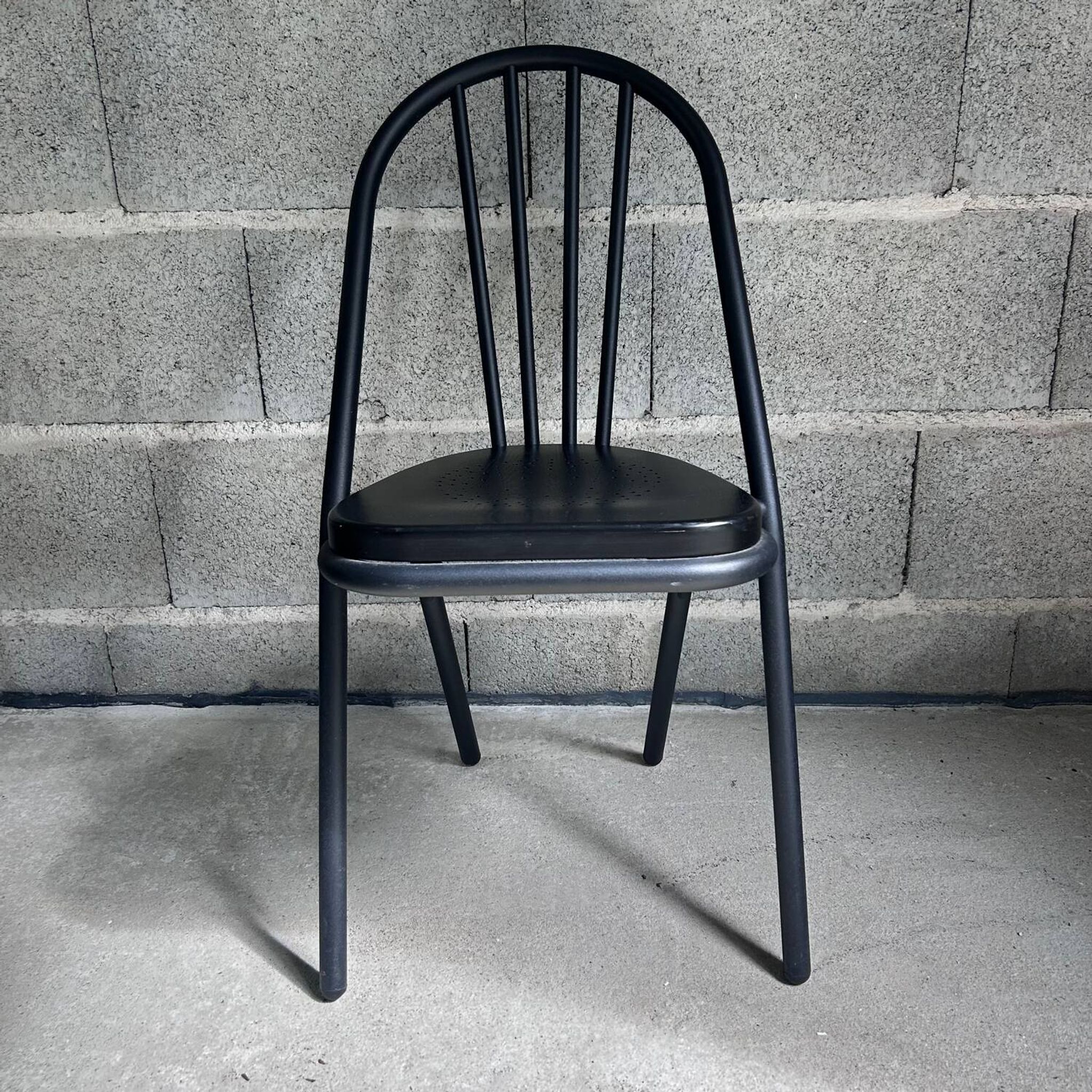 Black Surpil chair