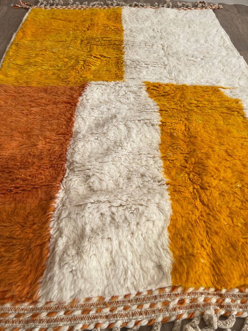 Orange Beni Ouarain rug decorated in natural wool, size 240cm×150cm