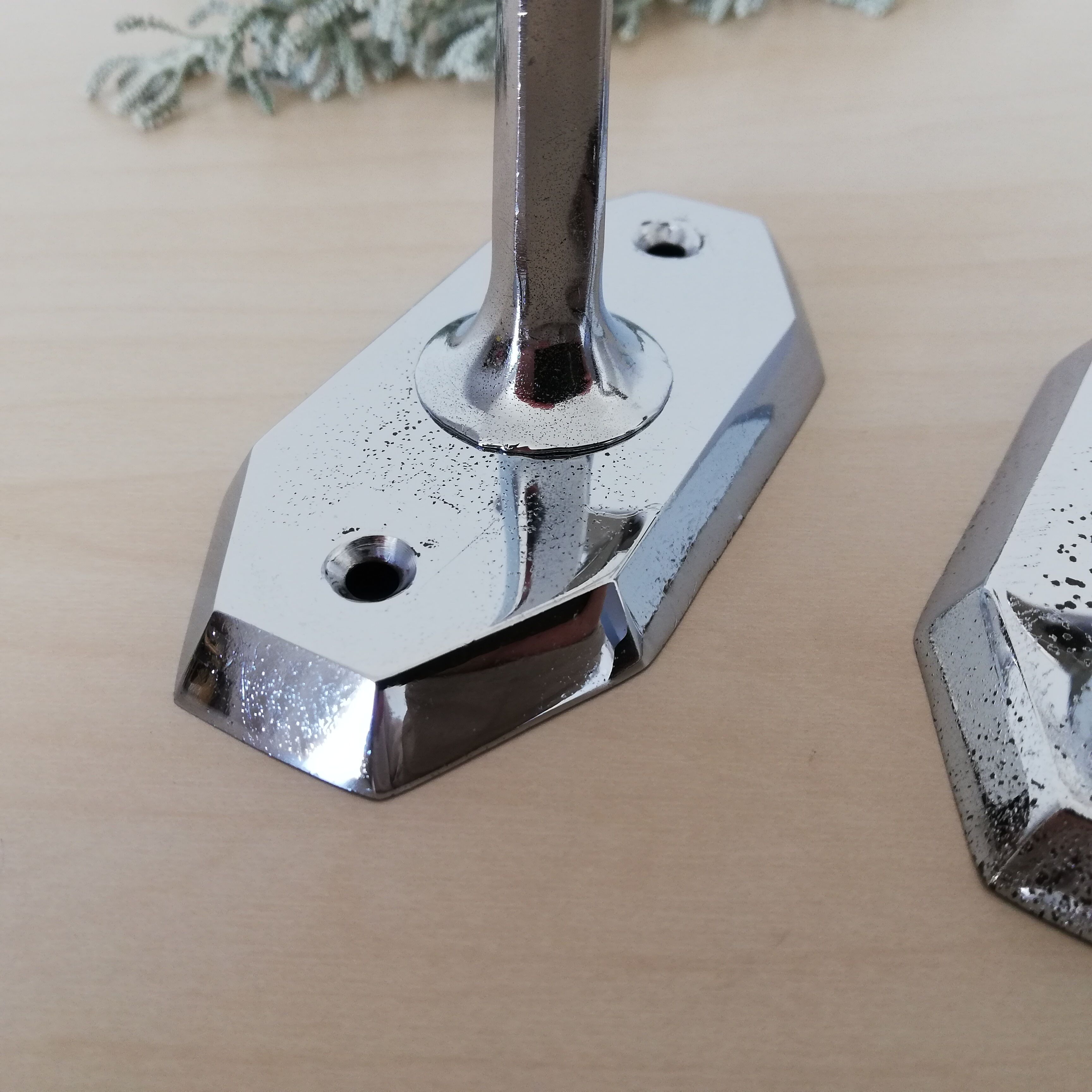 Pair of chrome metal pads