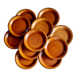 Flat glazed stoneware plates