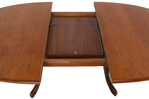 G-Plan oval adjustable table