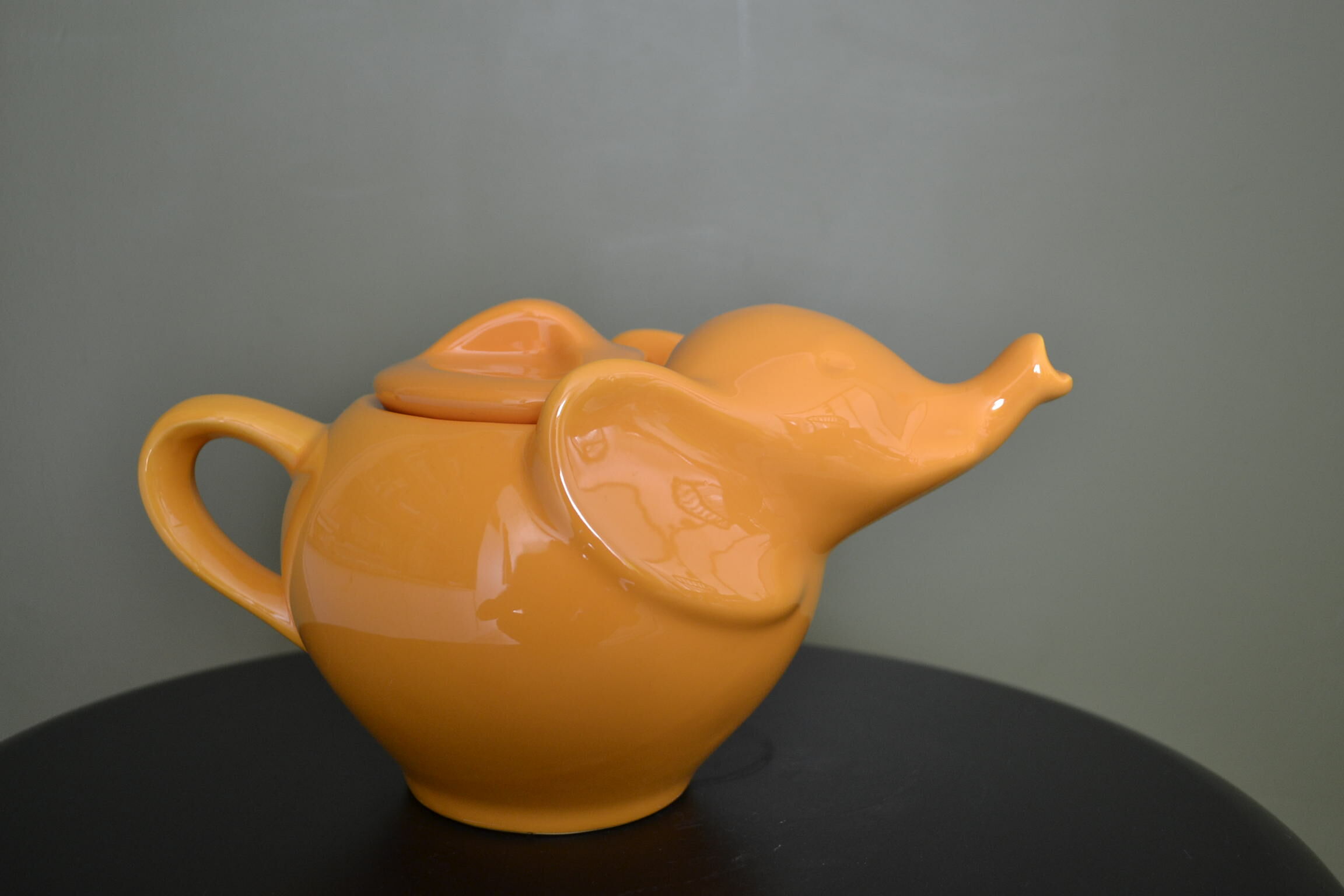 Elephant orange teapot