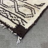 Handmade Moroccan wool rug - 1.70m x 1.20m.