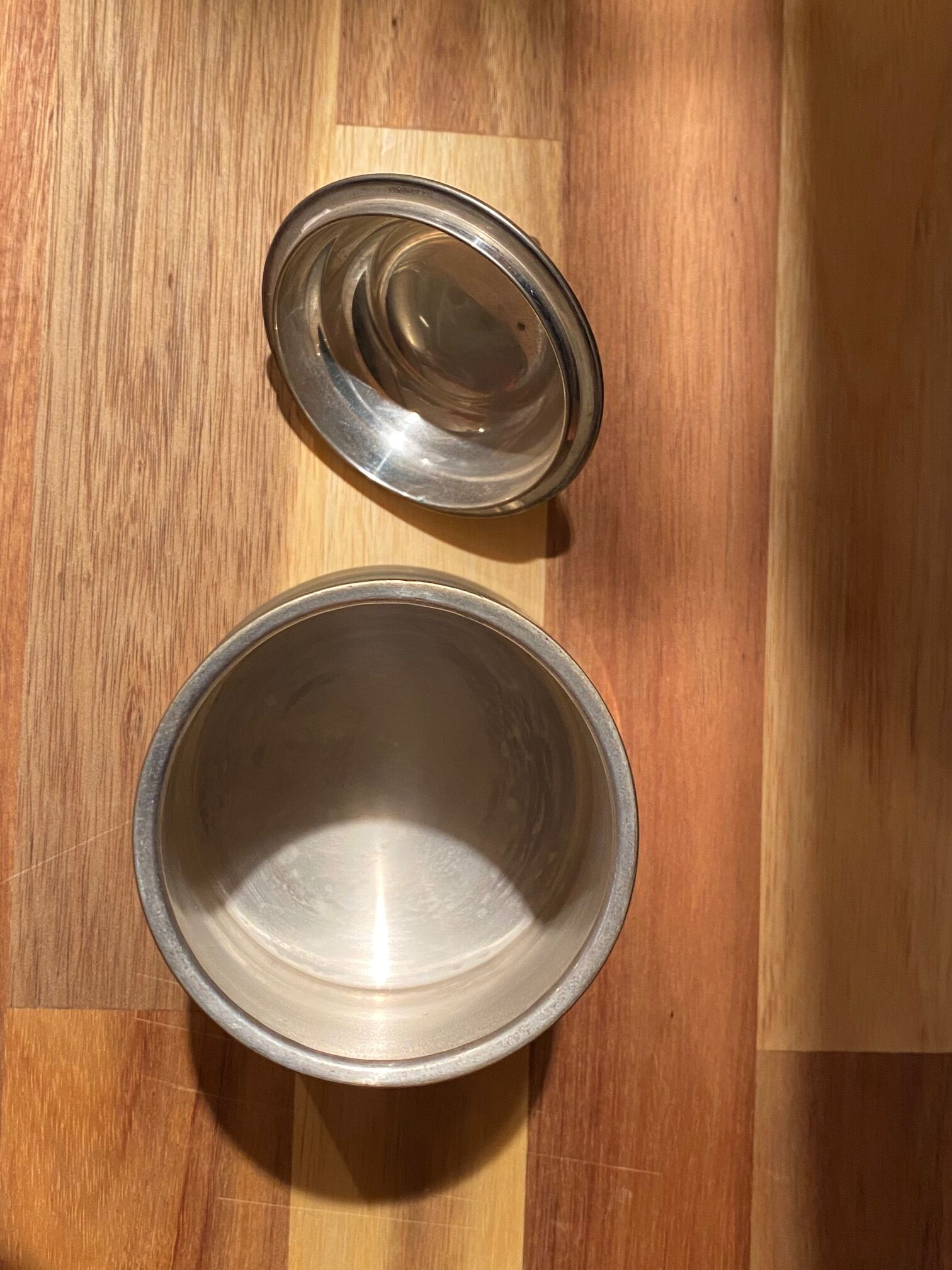 Pioneer E.P.N.S sugar bowl in silvery metal