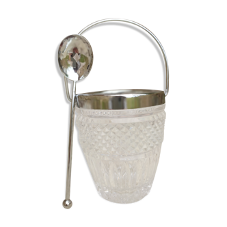 Ice bucket