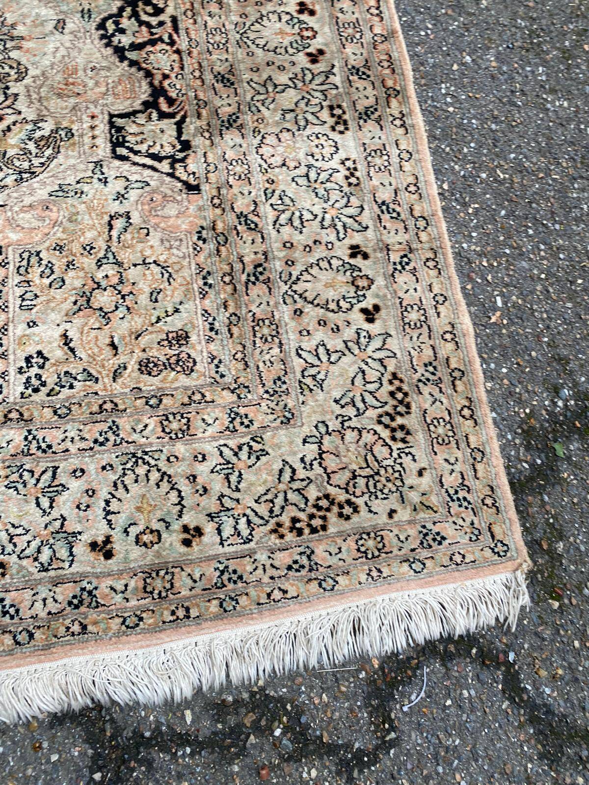 Handmade Persian rug beige cashmere wool from India 127x190cm