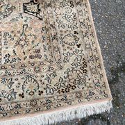 Tapis persan beige laine cachemire d'Inde fait main 127x190cm
