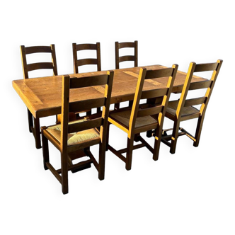 Table de fermé avec ses 6 chaises