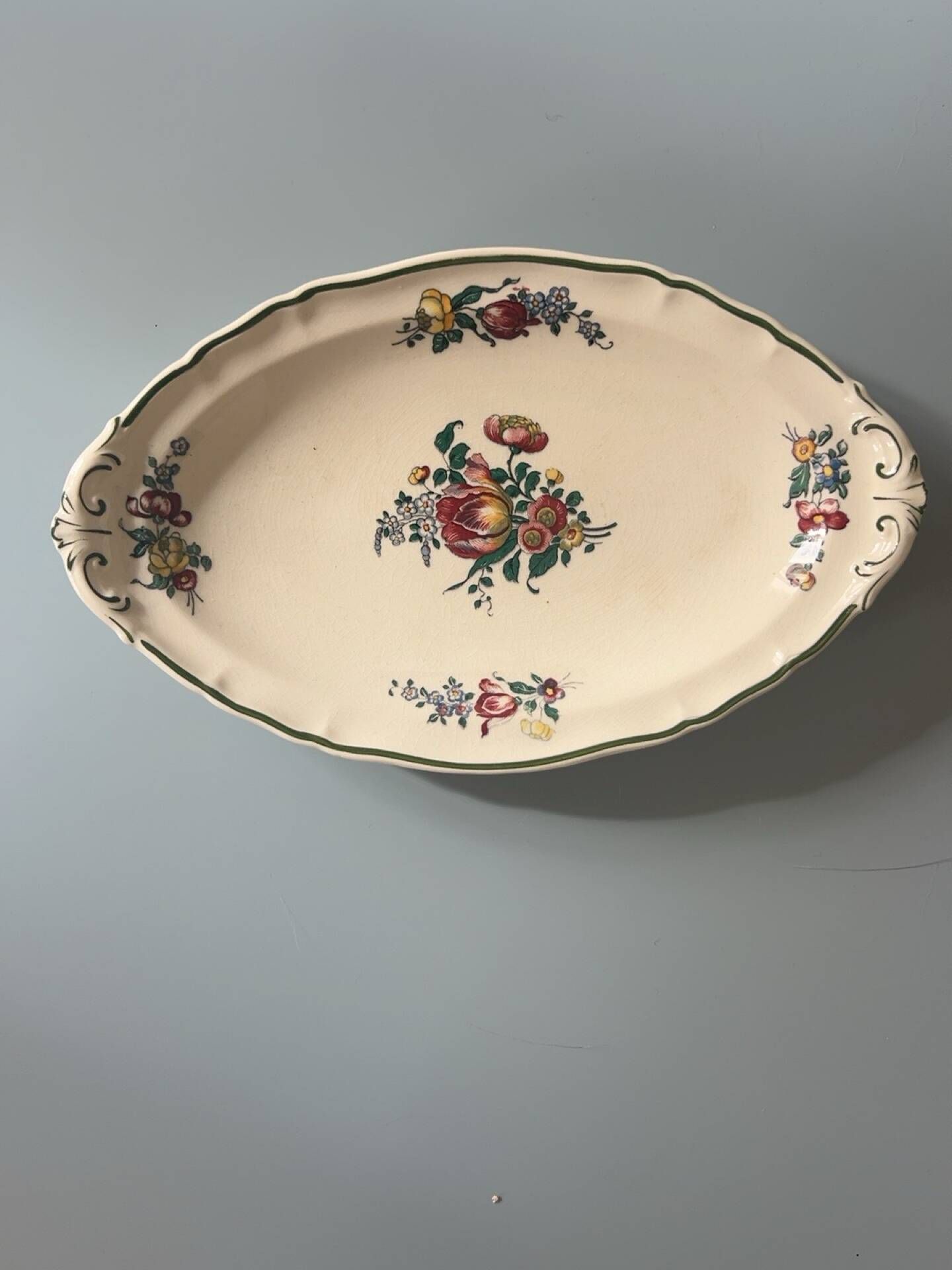 Vintage serving dish Villeroy & Boch – Floral decor – French earthenware
