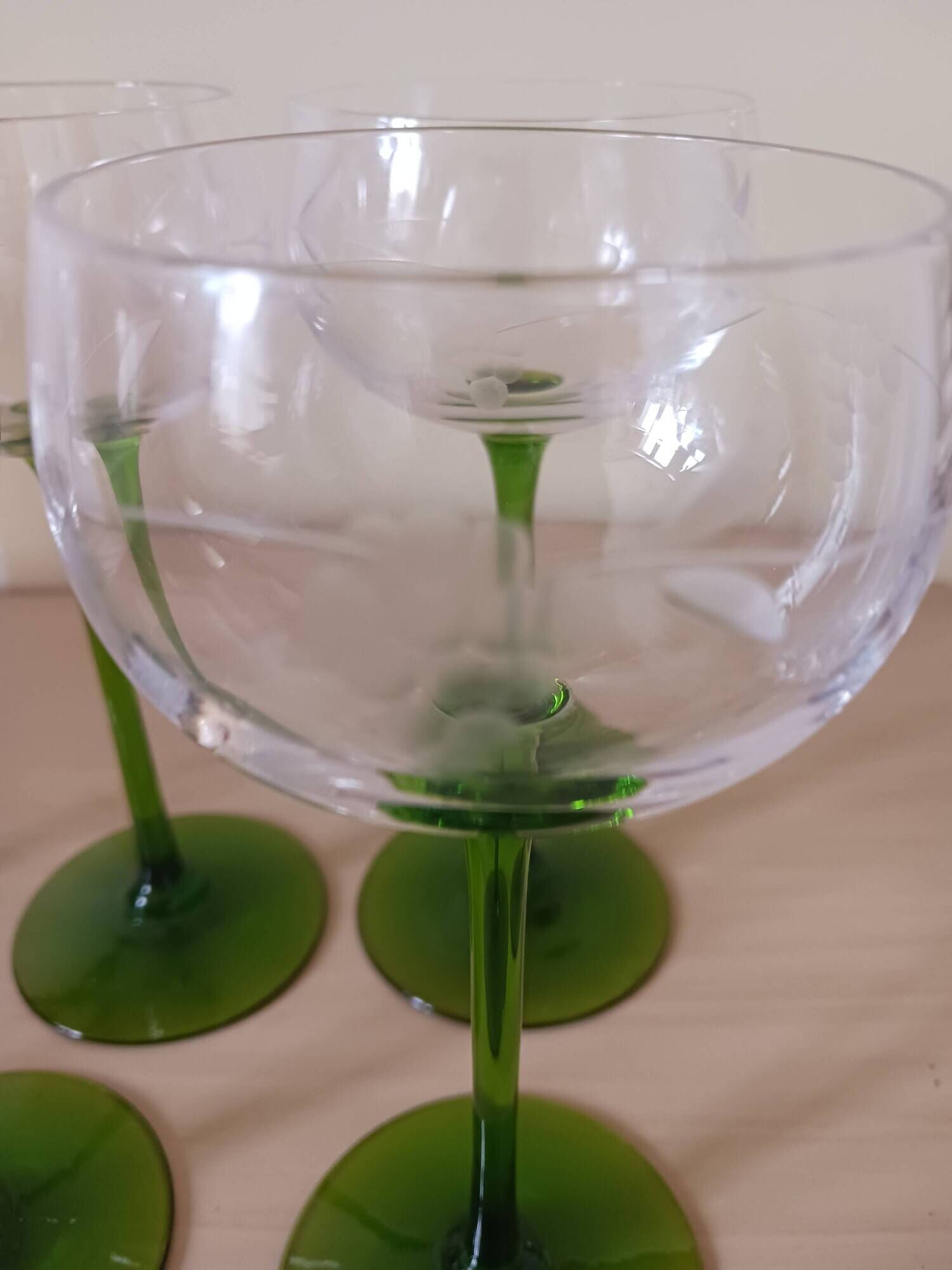 White wine glasses in crystal.