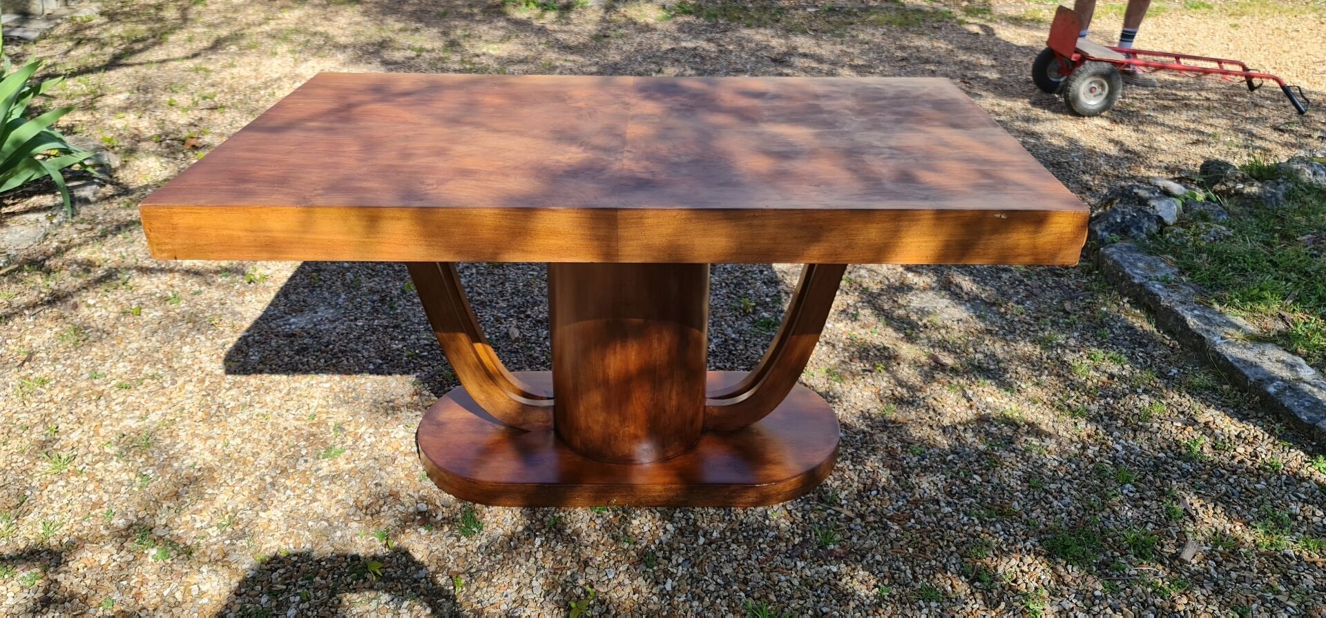 Art Deco dining table in solid walnut – 1930s – extendable