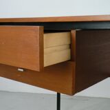 A “student” office by Pierre Guariche for Meurop